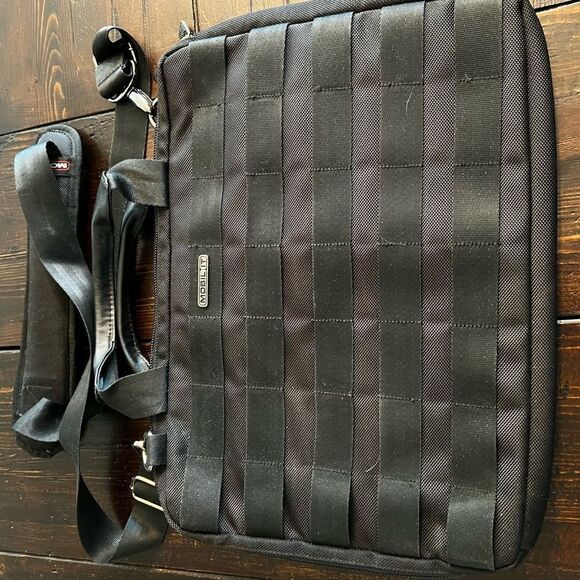 Mobil IT Lab Top Carrying Case - Picture 2 of 3